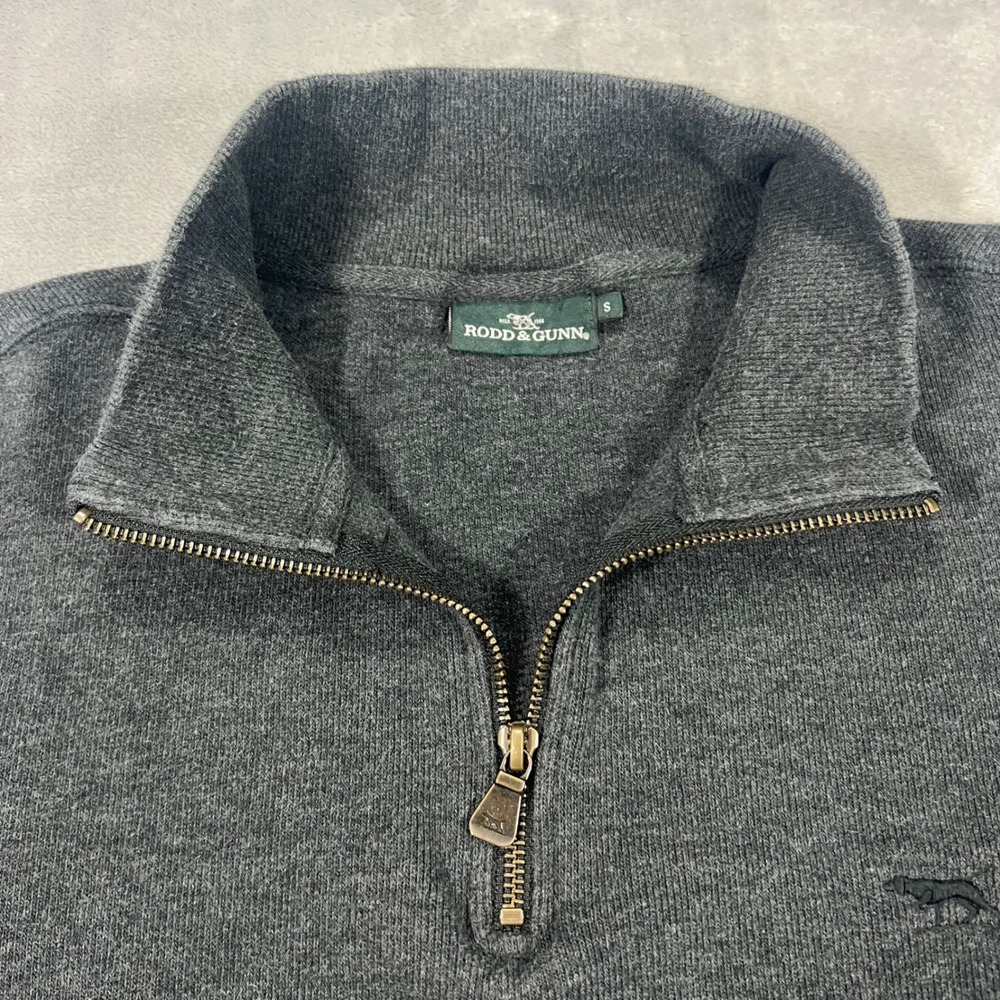 RODD & GUNN Mens 1/4 Zip Pullover Sweater Size Small Dark Gray Cotton Preppy